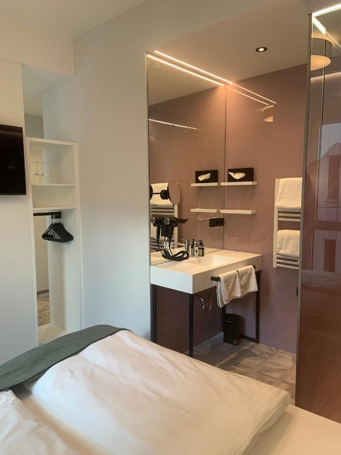 Art-Inn Design Self-Check-In-Hotel Linz Exterior foto