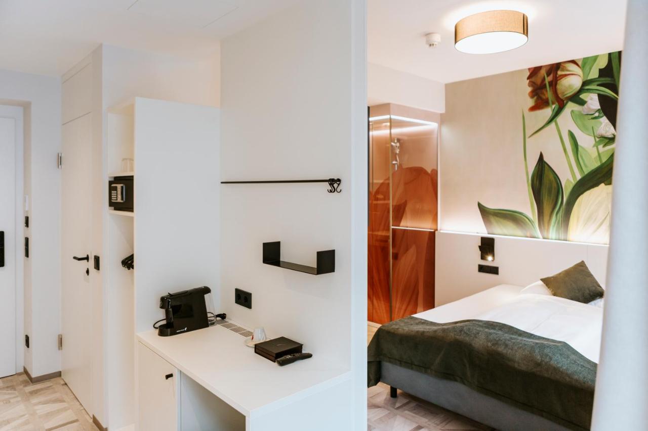 Art-Inn Design Self-Check-In-Hotel Linz Exterior foto